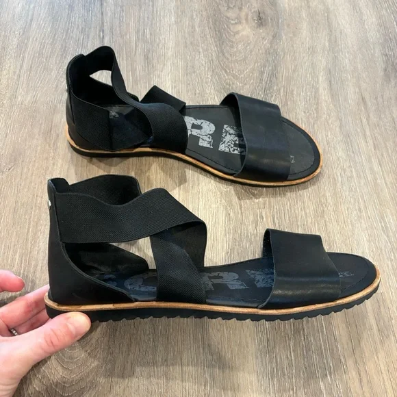 Sorel ‘Ella Cross Gem’ Sandal • Size - 9.5 - Picture 3 of 8